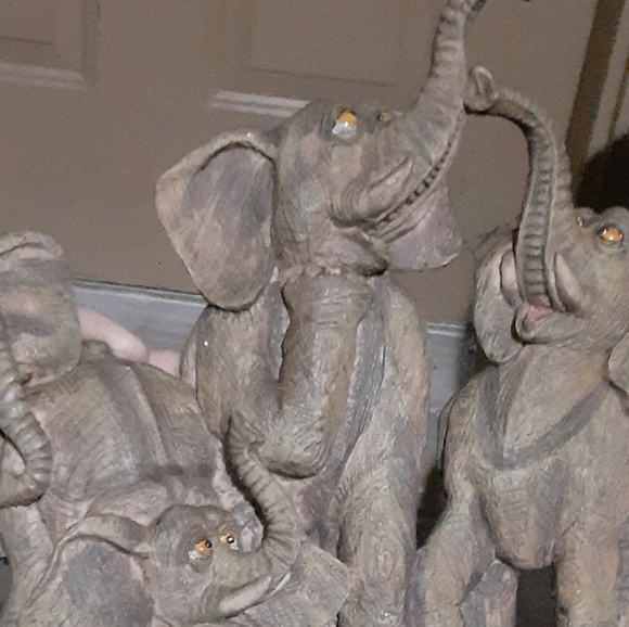 elephant figurine - Picture 2 of 4